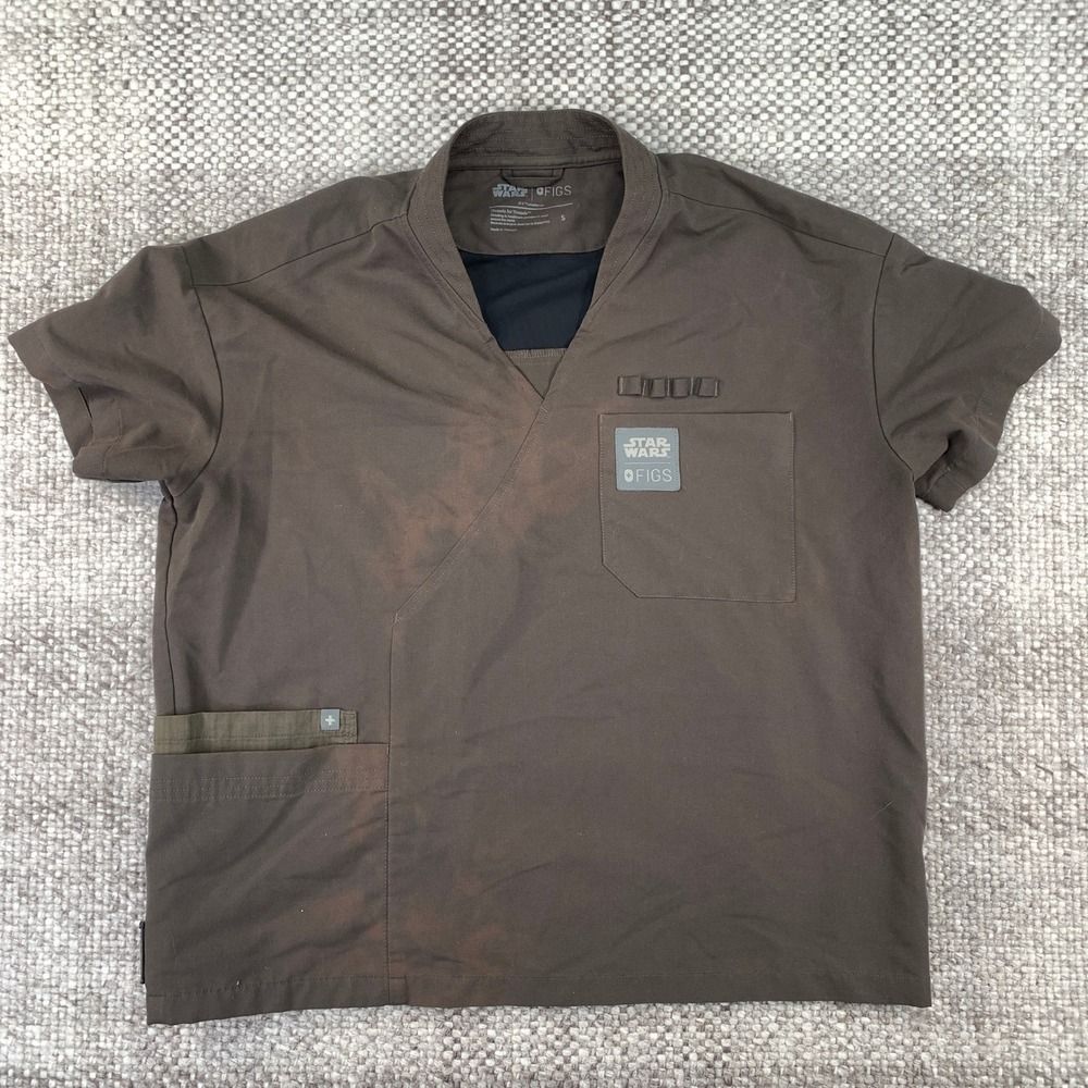 FIGS Star Wars Mandalorian Bo-Katan Scrub Top Womens S Smokey Taupe Brown